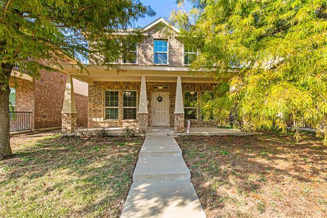 1940 Parkside Mews, Lancaster, TX 75146