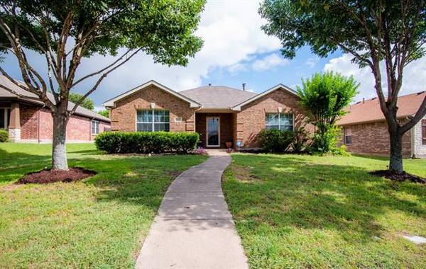 1267 Alhambra Drive, Lancaster, TX 75146