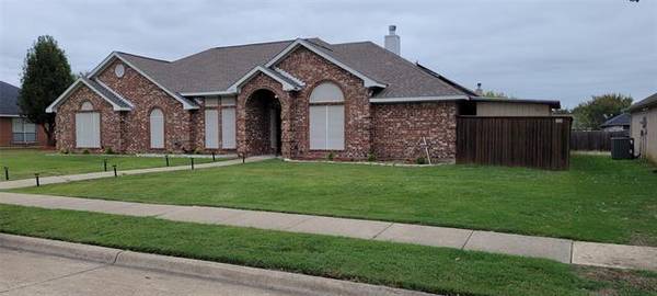 1328 Spring Hill Lane,  Lancaster,  TX 75146