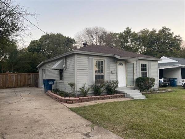 201 Oak Street, Lancaster, TX 75146