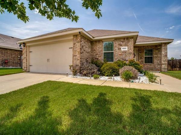 3021 Iris Drive, Lancaster, TX 75146