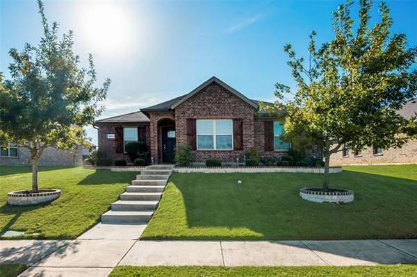 3012 Iris Drive, Lancaster, TX 75146