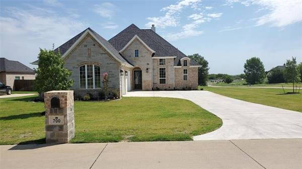 690 Prairie Timber Road, Burleson, TX 76028