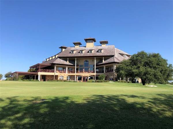 6137 Retreat Clubhouse Drive, Cleburne, TX 76033