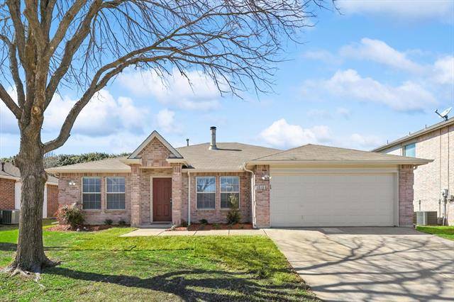 1016 Mockingbird Drive, Saginaw, TX 76131