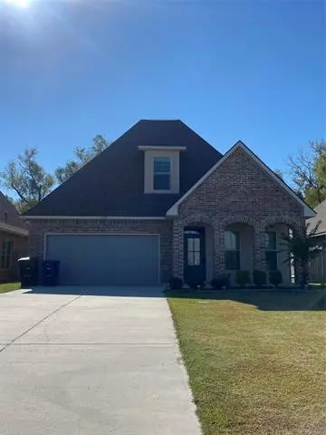 Shreveport, LA 71104,1608 Riverview Lane