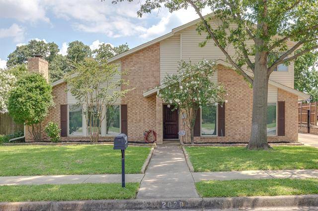 2020 Oakmeadow Street, Bedford, TX 76021