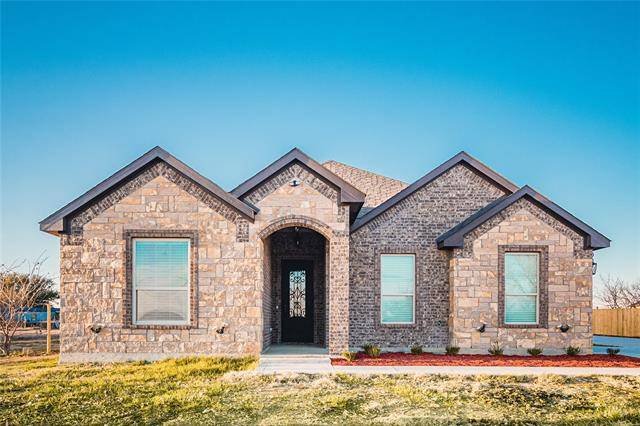 8641 Melinda Drive, Alvarado, TX 76009