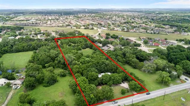 205 E BEAR CREEK Road, Glenn Heights, TX 75154