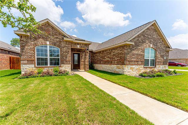 607 Milas Lane, Glenn Heights, TX 75154