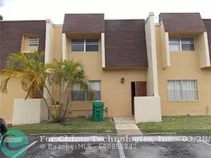 5736 Blueberry Ct  #42, Lauderhill, FL 33313