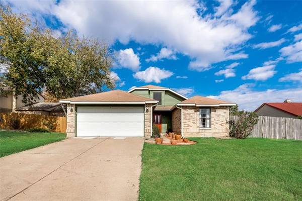 225 Sunset Drive, Glenn Heights, TX 75154