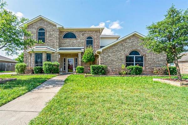 905 Grouse Road, Glenn Heights, TX 75154