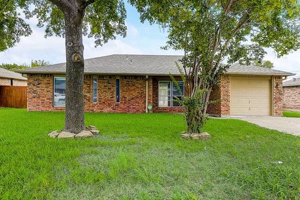 307 E Milas Lane, Glenn Heights, TX 75154