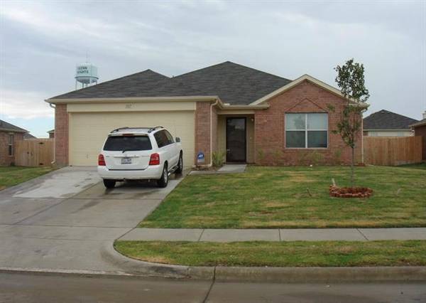 1517 Waters Edge Drive, Glenn Heights, TX 75154