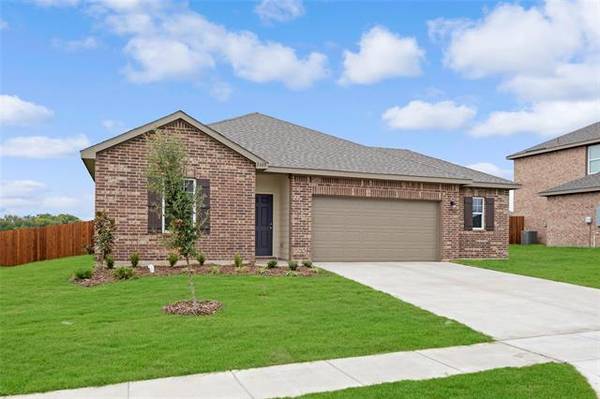 2605 Beech Creek Road, Glenn Heights, TX 75154