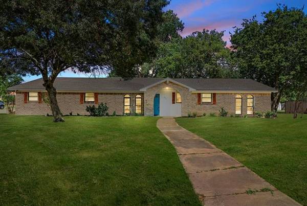 231 Sleepy Top Drive, Glenn Heights, TX 75154