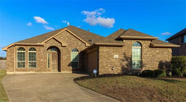 3032 Betsy Court, Glenn Heights, TX 75154