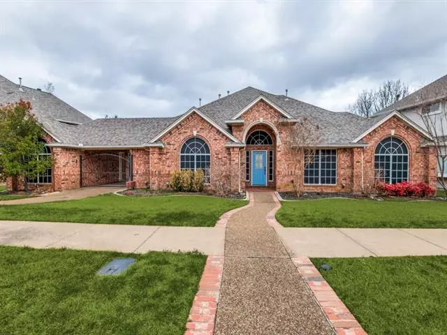 2417 Park Run Drive, Arlington, TX 76016