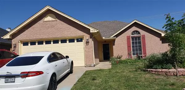 7308 Amber Drive, Watauga, TX 76148