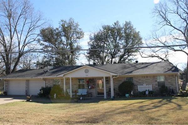 706 E 11th Street, Kemp, TX 75143