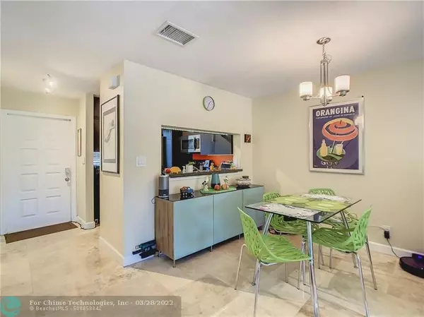 Oakland Park, FL 33309,2700 S Oakland Forest Dr  #305