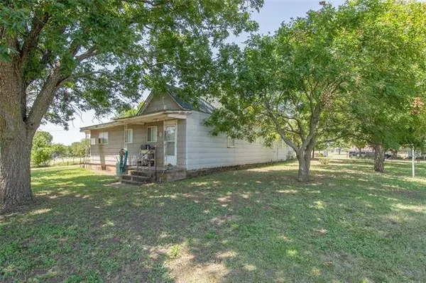 Burleson, TX 76028,345 Fox Lane