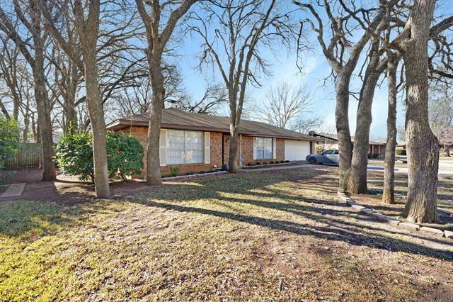 2900 N Murco Drive, Mineral Wells, TX 76067