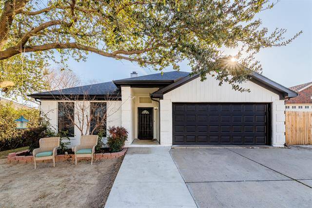 6101 Rising Meadow Drive, Arlington, TX 76018