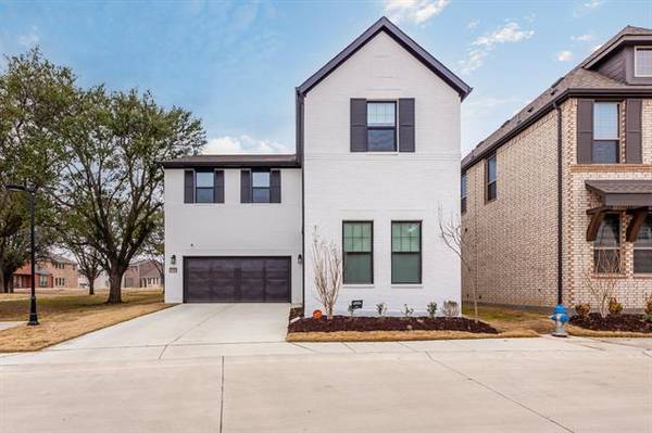 219 Harper Street, Irving, TX 75063