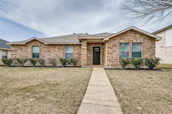 3019 Crimson Clover Drive, Lancaster, TX 75134