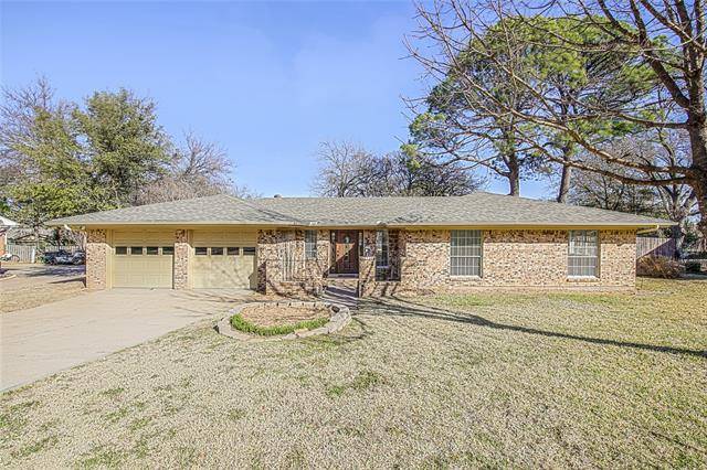 2203 Vail Court, Arlington, TX 76012