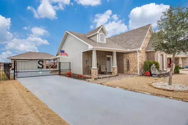 425 Heritage Trail, Burleson, TX 76028