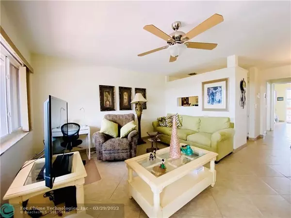 Hallandale Beach, FL 33009,1015 SW 11 Ave  #18K