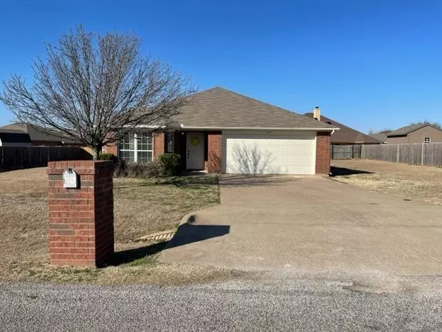 3013 Saunter Lane, Granbury, TX 76049