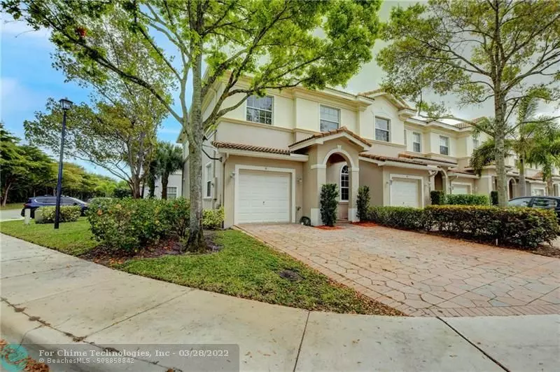 Delray Beach, FL 33445,61 Legacy Ct  #61