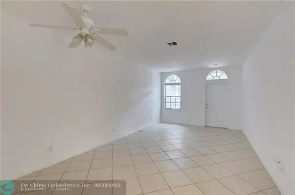 Delray Beach, FL 33445,61 Legacy Ct  #61