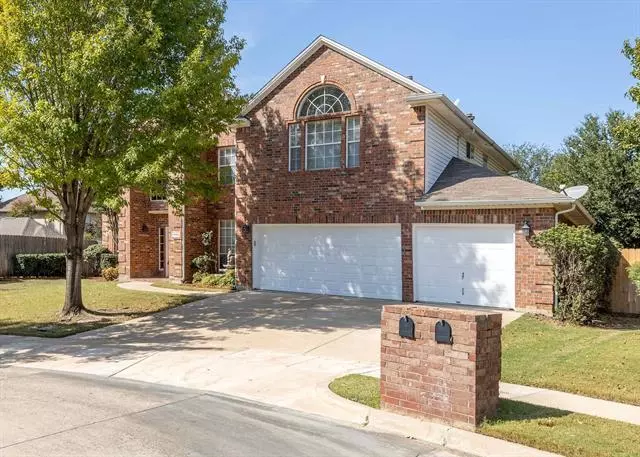 4805 Bristol Trace Court, Fort Worth, TX 76244