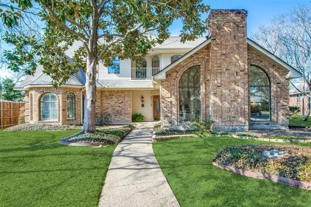 Dallas, TX 75248,6211 Fox Trail