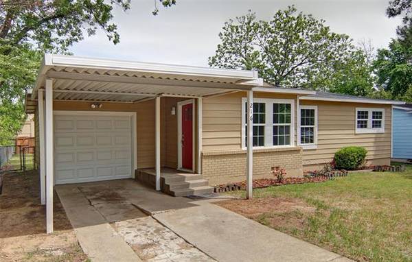 Hurst, TX 76053,216 W Cedar Street