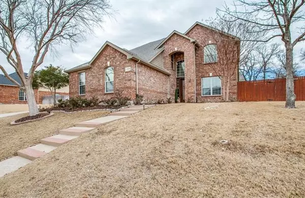 12320 Woodland Springs Drive, Fort Worth, TX 76244