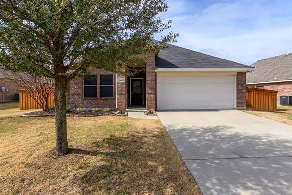 604 Briergate Drive, Oak Point, TX 75068