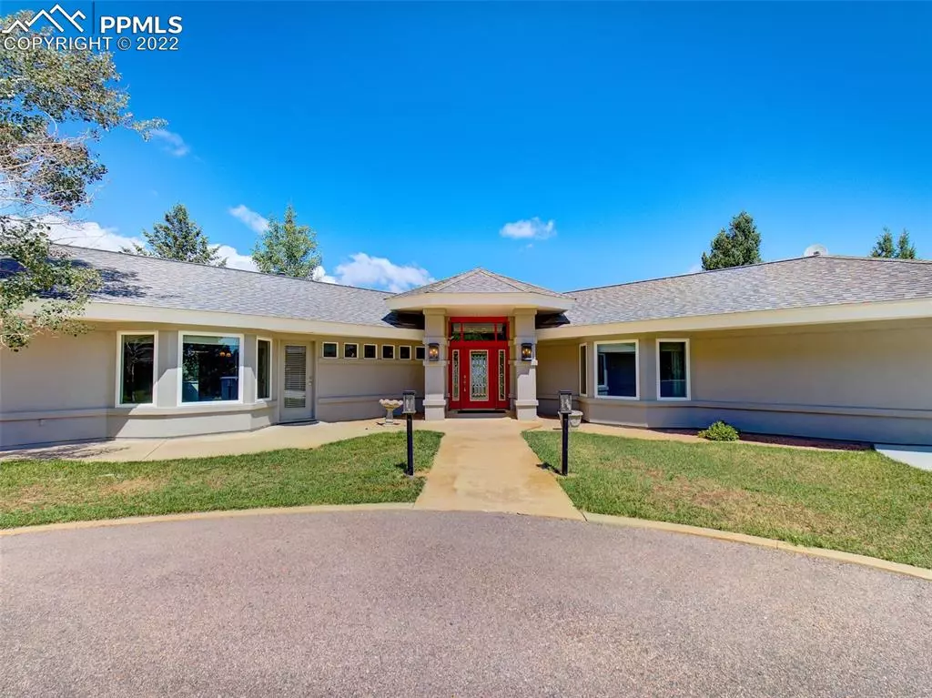 Larkspur, CO 80118,2824 Valley Park DR