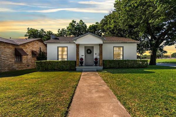 2738 Herring Avenue, Waco, TX 76708