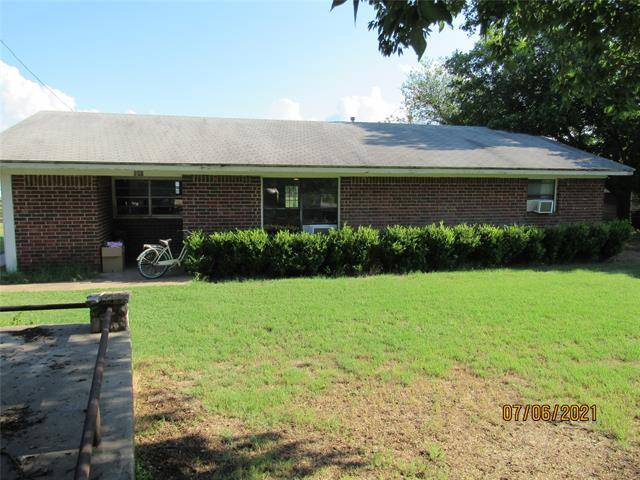 240 County Road 140, Carlton, TX 76436