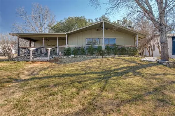 Granbury, TX 76048,1302 Comanche Cove Court