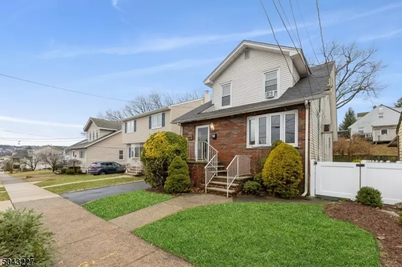 Totowa Boro, NJ 07512,45 HOBART PL