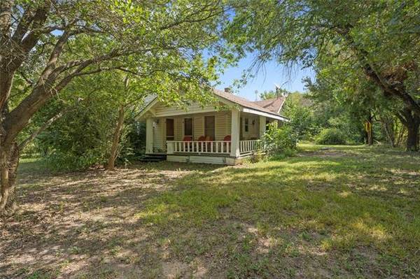 4724 Ft Graham Road, West, TX 76691