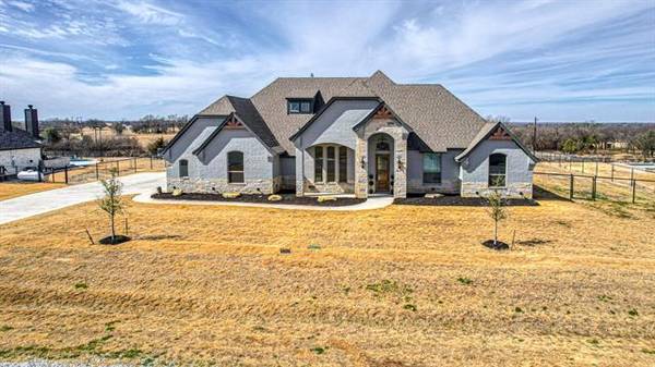 347 Red Bird Drive, Springtown, TX 76082