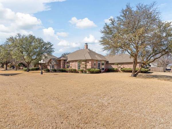 2800 Birmingham Briar Drive, Crowley, TX 76036